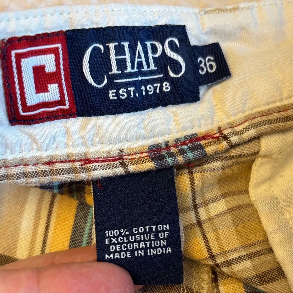 Chaps Men’s Size 36 Tan & Blue Plaid Cotton Shorts Flat Front